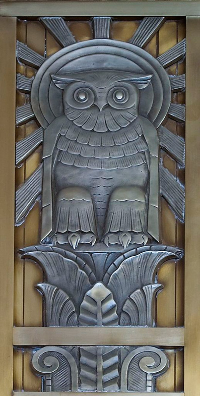 http://www.veniceclayartists.com/wp-content/uploads/2014/09/Owl-above-door-to-center-reading-room-on-fifth-floor.-Library-of-Congress-John-Adams-Building-Washington.jpg