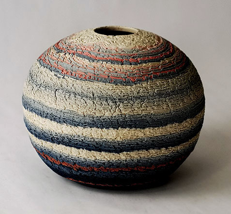 Matsui-Kosei Japanese ceramic spherical vessel, textured surface with horizontal stripes