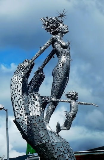 Andy Scott,-Lifeline sculpture