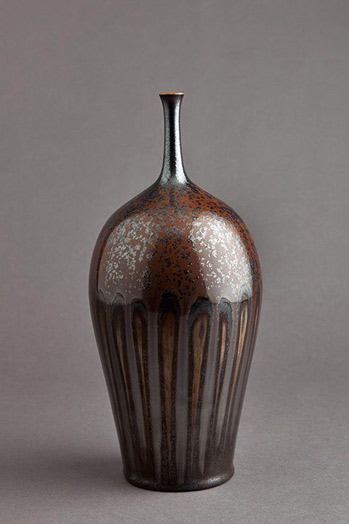 Hideaki-Miyamura--reddish brown glaze bottle