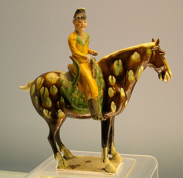 476px-462px-20090822_Shanghai_Museum.jpg Figurine man on horse Shanghai Museum