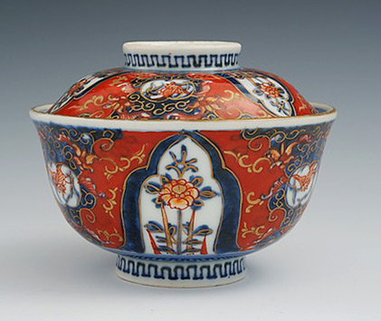 Chinese Imari Style Covered pot