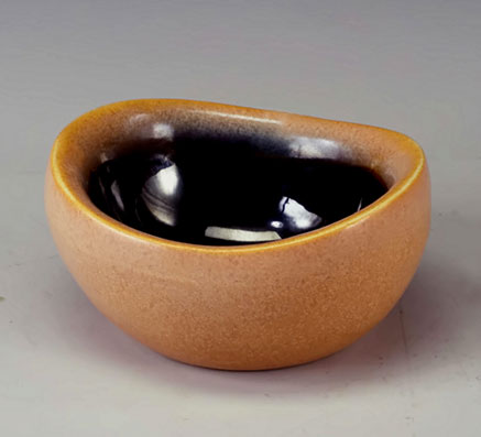 Russel wright Bauer free form dish