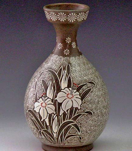 pottery-bottle-with-buncheong-inlaid-white-lily-design pottery-bottle-with-buncheong-inlaid-white-lily-design-antique-alive
