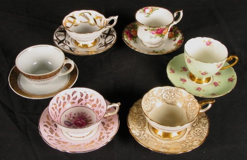 Fine-bone-china-cup-and-saucer-collection
