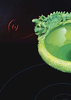 Green lizard on the pot rim