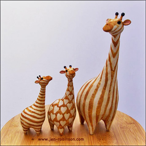 3_ceramic_giraffes--stoneware-giraffe-sculptures-Jen-Robinson