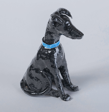 Manchester-Terrier figurine by Helen Frik