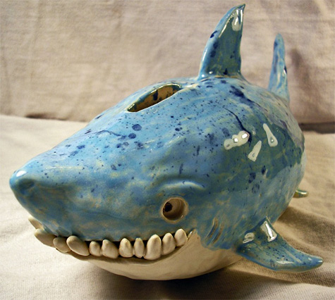 Shark-Bank ceramic shark saver