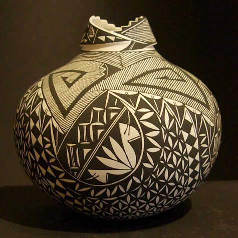 Shauna Rustin ceramic vessel with fine decorative detail in black and white