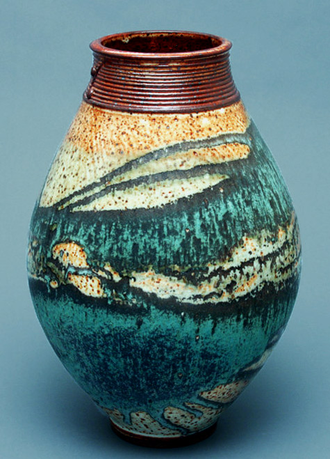  Hsin-Chuen-Lin ceramic vase