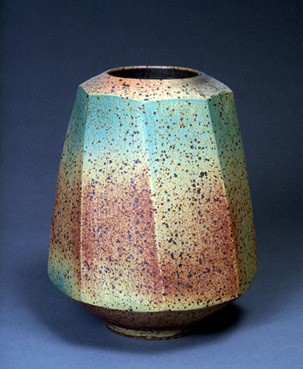 Speckled and faceted Vase by Hsinchuen Lin