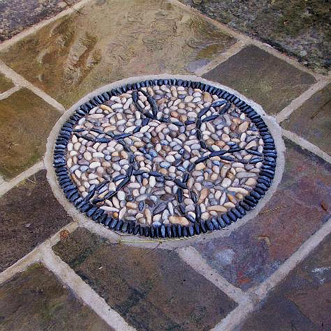 Olicana Mosaics garden courtyard motif