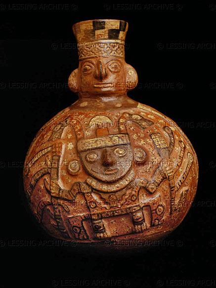 Globular vase with high relief.Wari Culture. AD 500 to 1000