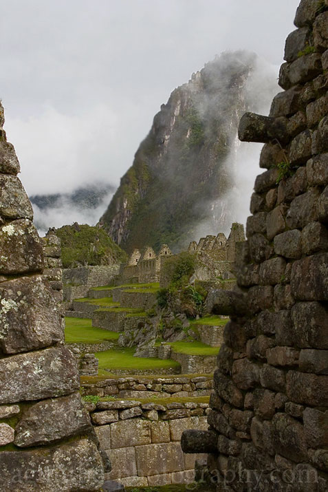 477px-715px-MachuPicchuAndre-Gunther.jpg