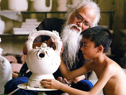 Bat Trang Ceramic village, Vietnam ottery teacher and student