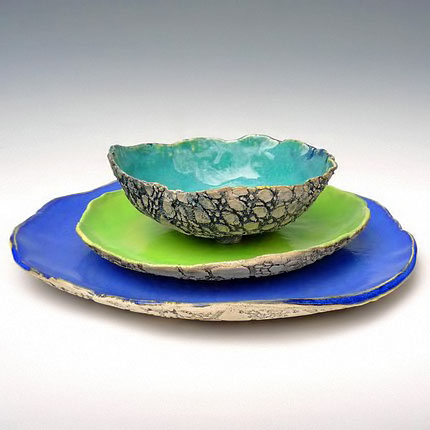 ceramic-bowl-and-plates 