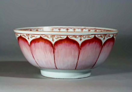 A Chinese famille rose bowl