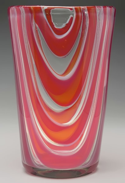 Barovier and Toso-vase in a pink glass