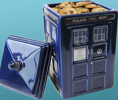 doctor-who-tardis-ceramic cookie jar