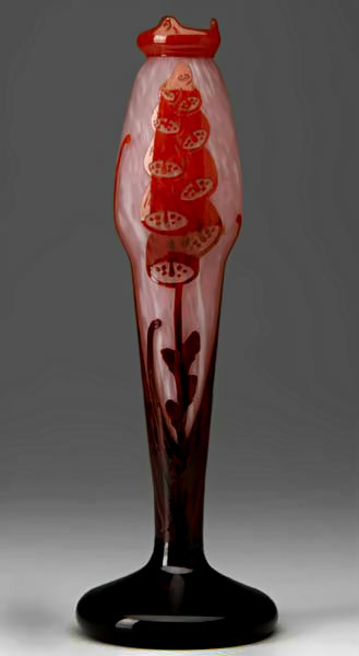 Pink and red LE-VERRE-FRANCAIS tall glass vase 