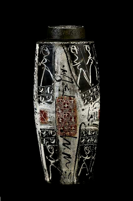 Sylvian Meschia sgraffito vase with black, white and brown motifs