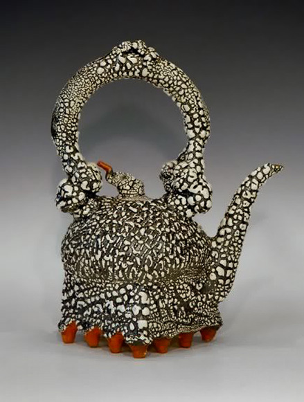 Ceramic-art--teapots-by-Yoshiro-Ikeda