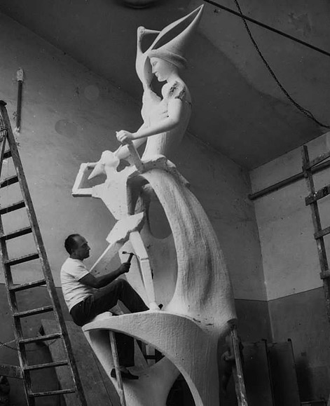 Emilio-Greco Italian sculptor