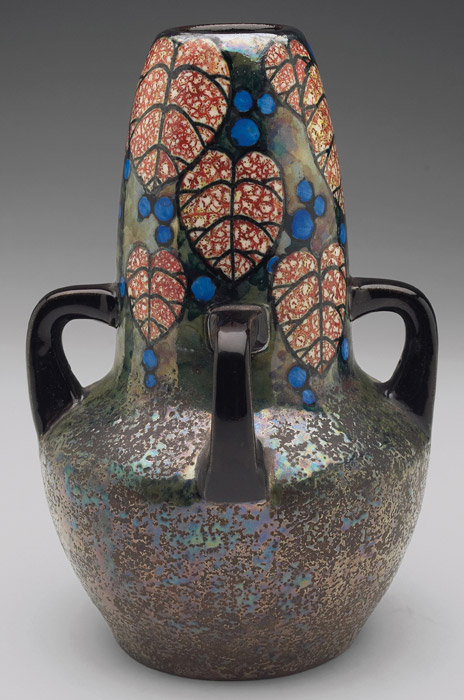 Amphora-art-nouveau
