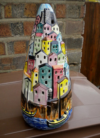 Italian vintage lamp - decorated with a collection of seaside houses on a hill