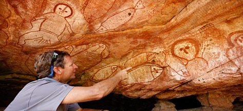 raft-point-rock-art cave ceiling rock paintings