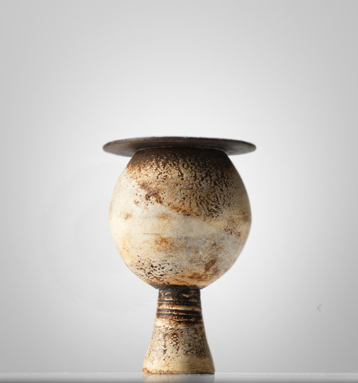 Hans Coper contemporary ceramic vessel