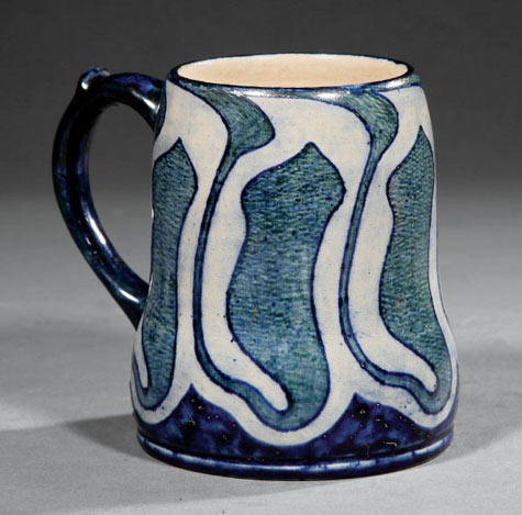 Newcomb-college-art-pottery-mug