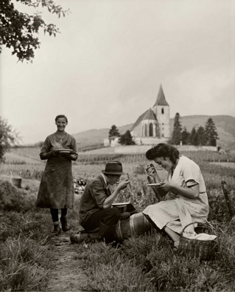 Hunawihr - les-vendanges Robert Doisneau photograph