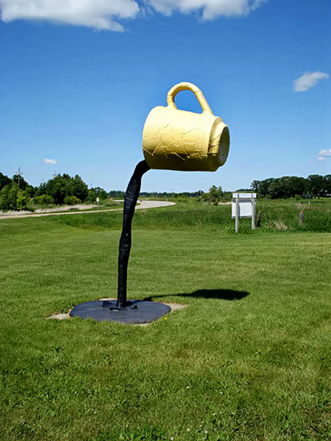 Ken Nyberg highway sculpture
