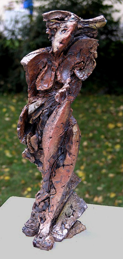 Eva Rouka sculpture