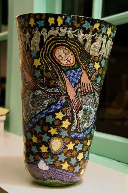 Jane-Peiser Vase with Stars and grey figures