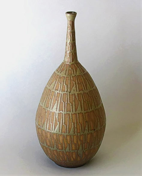 473px-586px-Tall-Clyde-Burt-American-Studio-vase.jpg Tall-Clyde-Burt-American-Studio-vase