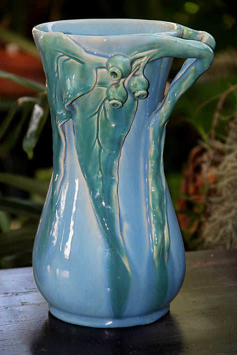 Royal Doulton Gum leaf Vase