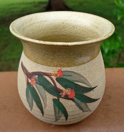 Yarrabar-Pottery-ceramic-planter