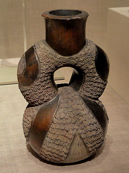 Stirrup Vessel with Texture