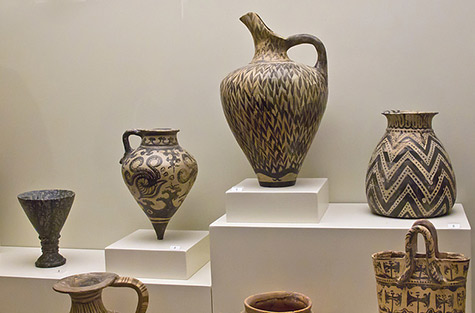 Iraklio museum -Minoan pottery