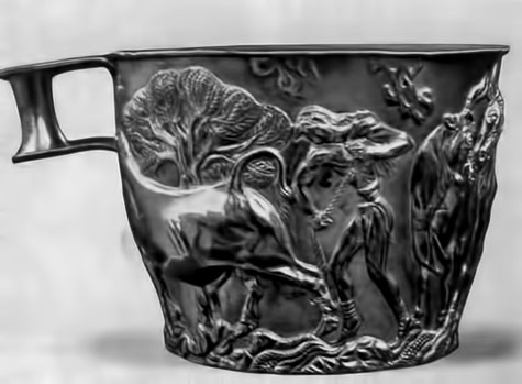  Minoan relief art Gold Cup of Tolosa in Vafio with the image of taming wild bulls