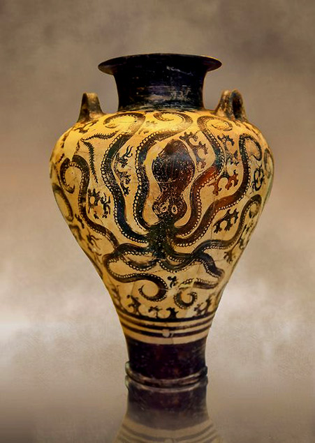 Mycenean octopus pottery