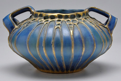Amphora-centrepiece-vase,-c.1900