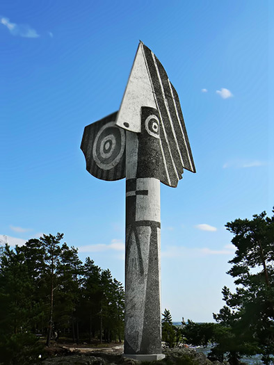  Pablo Picasso's Head of a Woman outdoor sculpture in Sweden