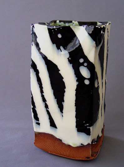 Campbell-Hegan black and white vase