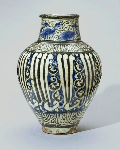 Storage jar with blue and black decoration-including-schematic-calligraphy,-Egypt-or-Syria,-14th-century