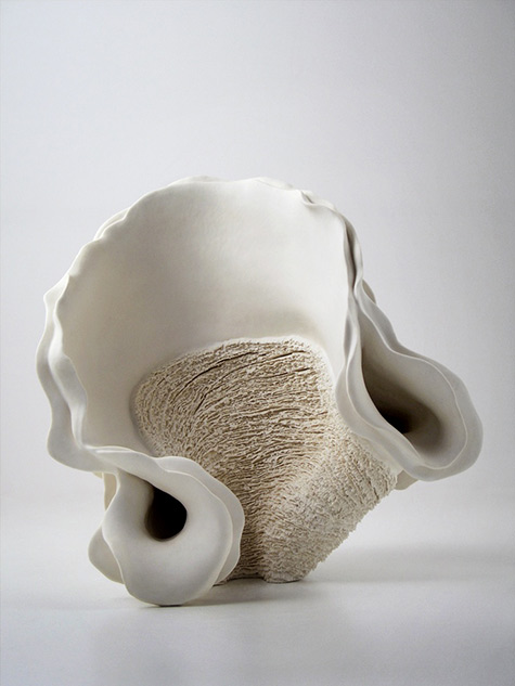 White ceramic sculpture-art by Noriko Kuresumi