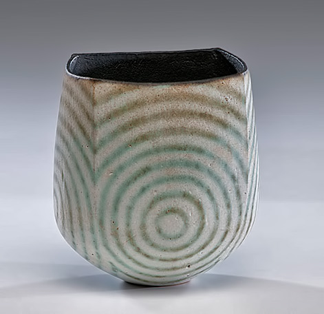 John-Ward-Vase-with-Green-Concentirc Circles-ca1985 England